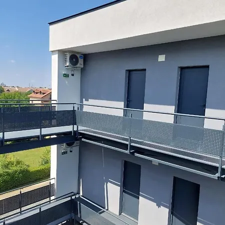 מלון דירות Casa Maria 3*